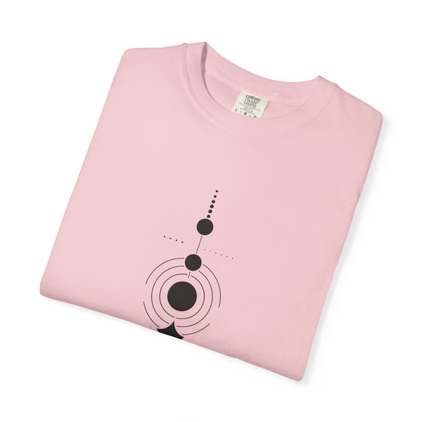 T-shirt with black geometric design Unisex Garment-Dyed T-shirt