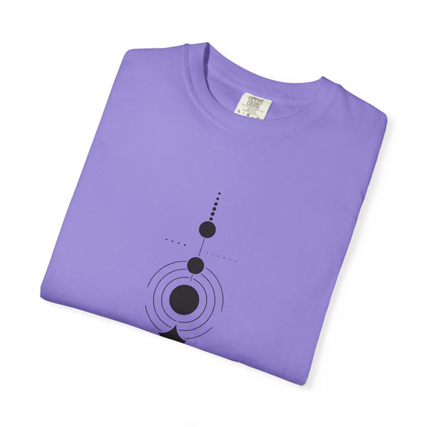 T-shirt with black geometric design Unisex Garment-Dyed T-shirt