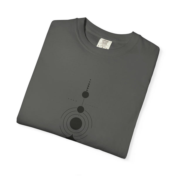 T-shirt with black geometric design Unisex Garment-Dyed T-shirt